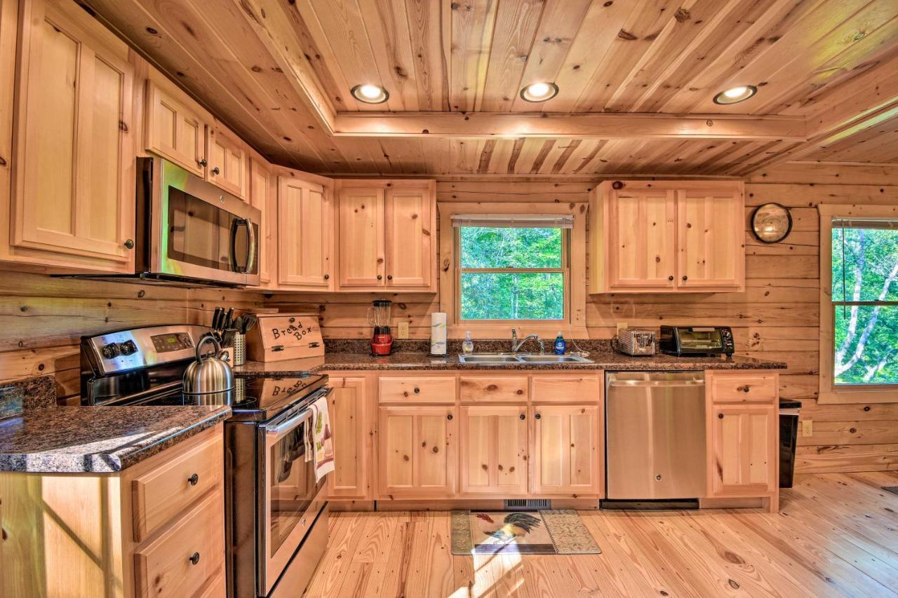 Secluded Cabin With Deck 13 Miles To Downtown Murphy Exterior photo